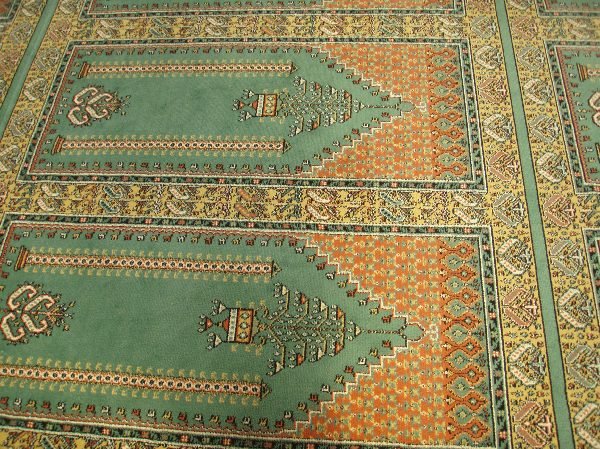モスクの絨毯